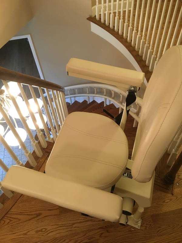 Brookfield, WI stair lift stair lift chair for home in Brookfield, WI
