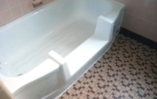 tub cutout Milwaukee 320x202